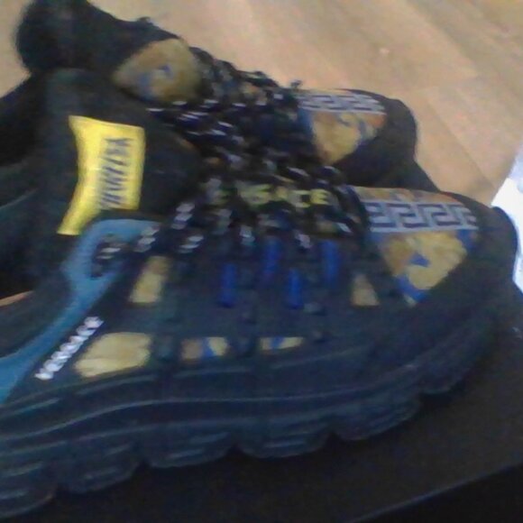 Versace trigreca - medusa renissiance print - Picture 4 of 5